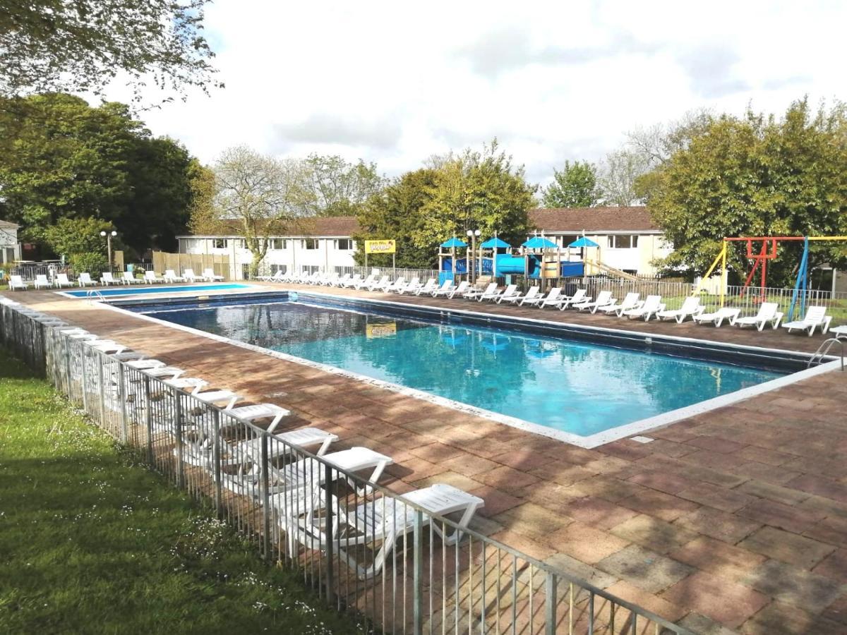 Cornwall Family Friendly Villa With Free Use Of Pool, Soft Play, Mini Golf, Tennis, Gym, Fitness Classes, Sauna And Ice Baths Newquay (Cornwall) Bagian luar foto