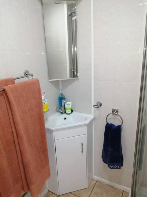 Cornwall Family Friendly Villa With Free Use Of Pool, Soft Play, Mini Golf, Tennis, Gym, Fitness Classes, Sauna And Ice Baths Newquay (Cornwall) Bagian luar foto